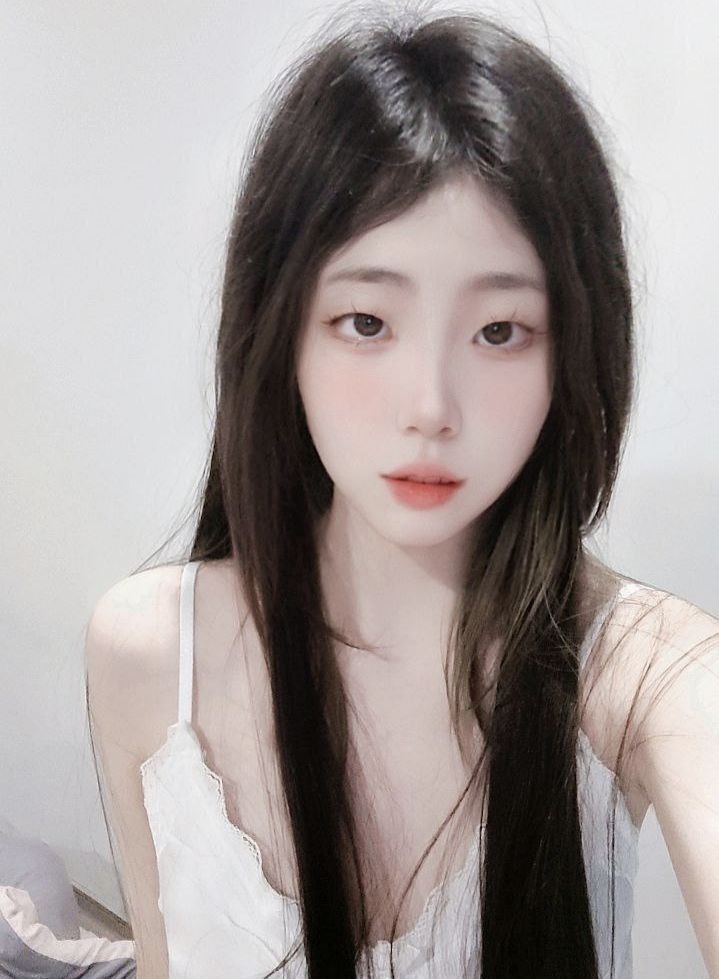 女主颜值高的韩国三级芽子メイリン モデルコレクシ